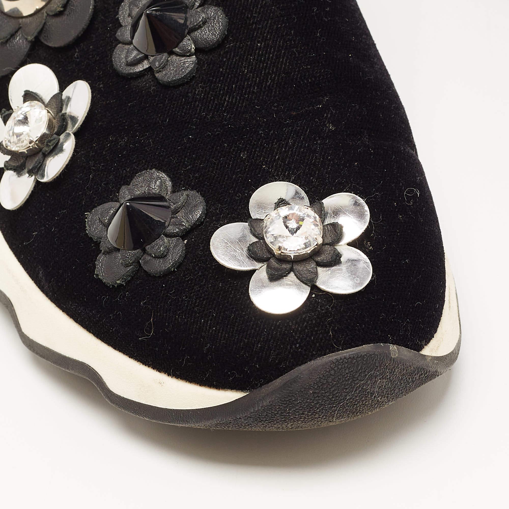 Fendi Black Velvet and Leather Flowerland Slip On Sneakers Size 39 For Sale 4