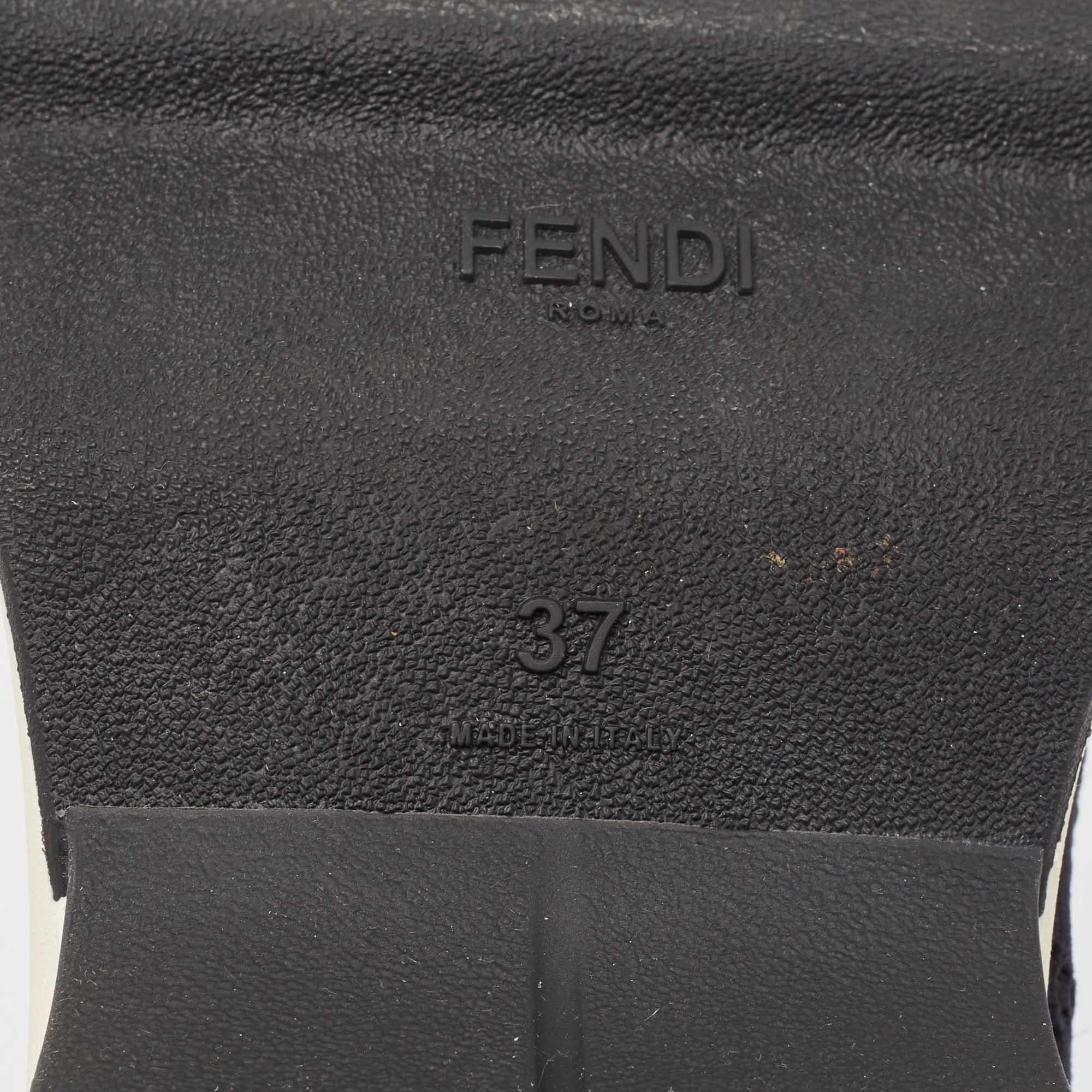 Fendi Black/White Knit Fabric Sock High Top Sneakers Taglia 37 in vendita 2