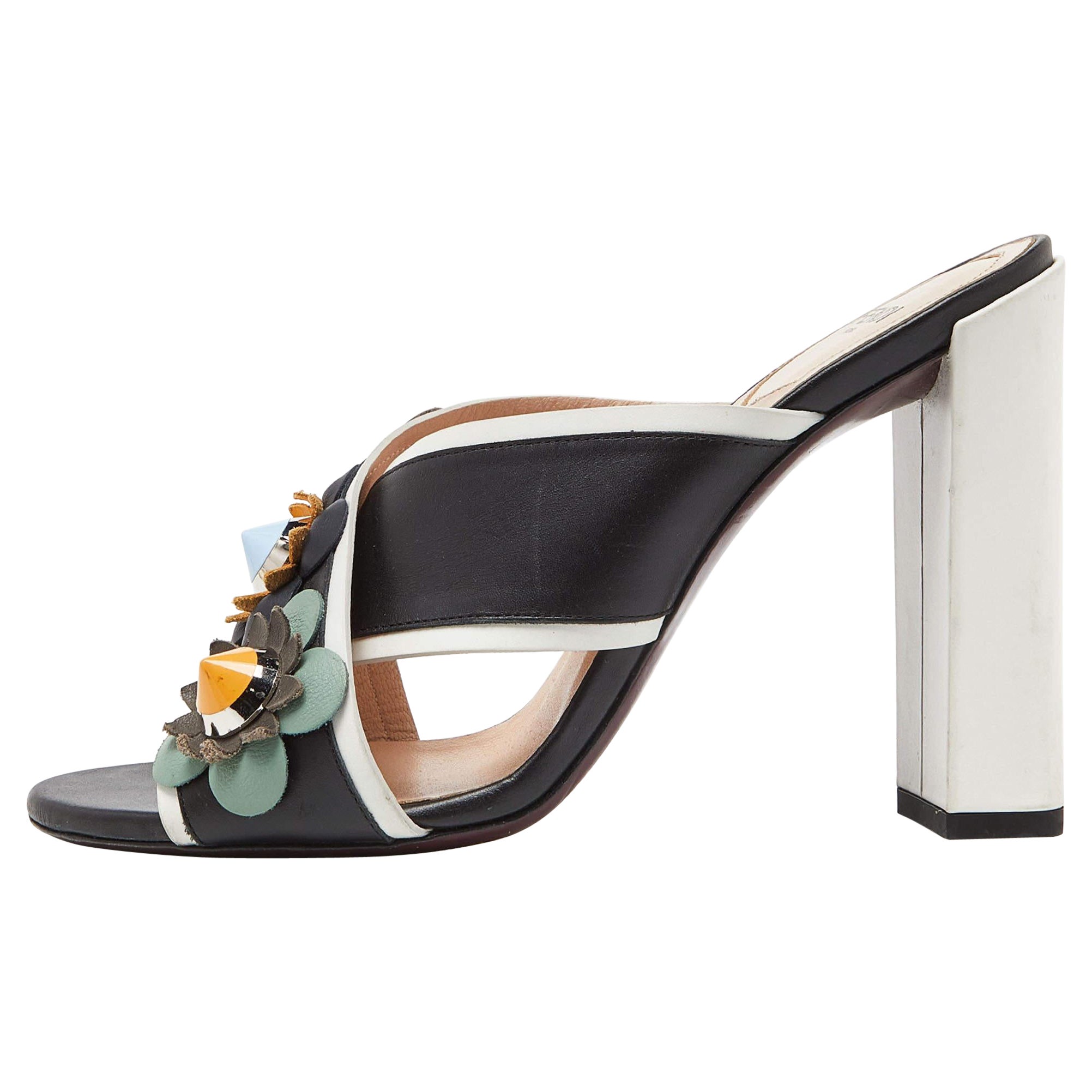 Fendi Black/White Leather Embellished Flowerland Slide Sandals Size 37
