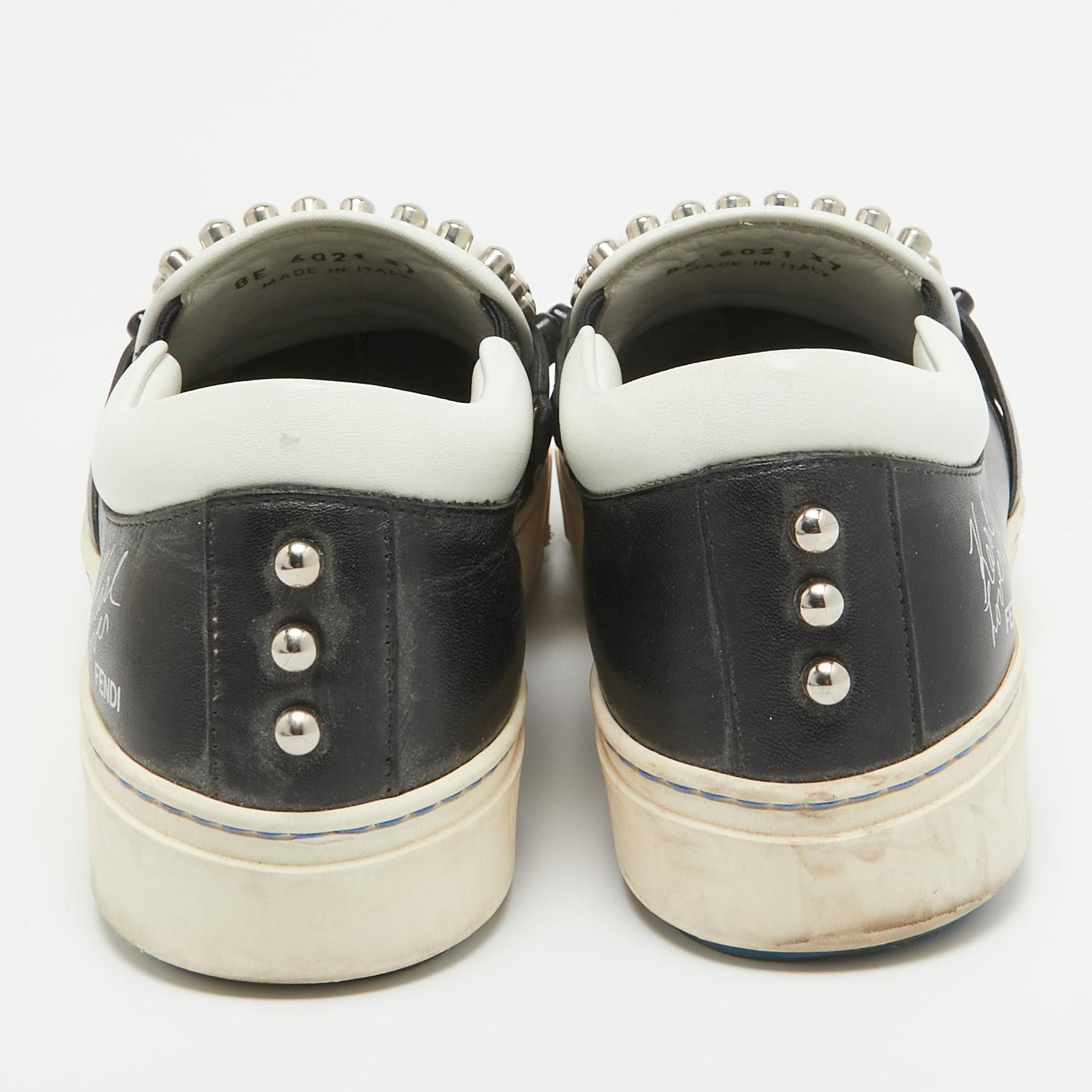 De las mujeres Fendi Negro/Blanco Cuero Tachonado Karl Lover Zapatillas Slip On Talla 37 en venta
