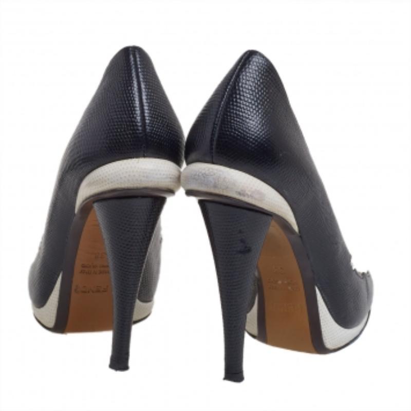 Fendi Black/White Lizard Embossed Leather Pumps Size 38 For Sale 2