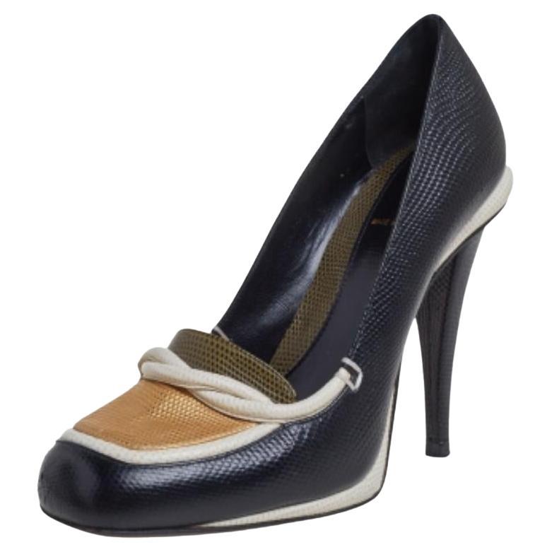 Fendi Black/White Lizard Embossed Leather Pumps Size 38 For Sale