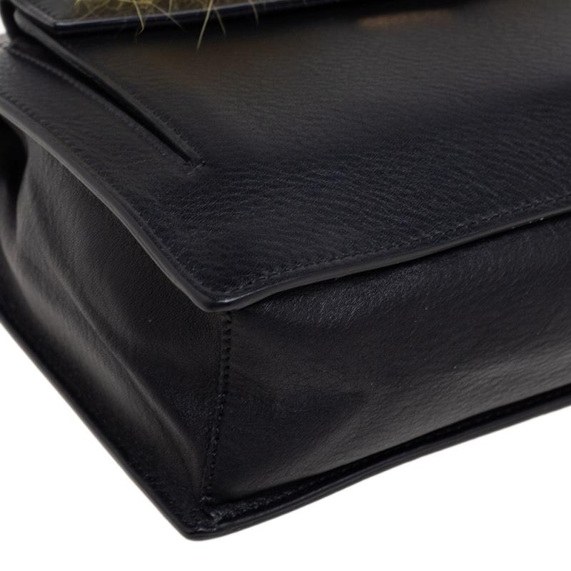Fendi Monster-Clutch aus schwarzem/gelbem Leder 6