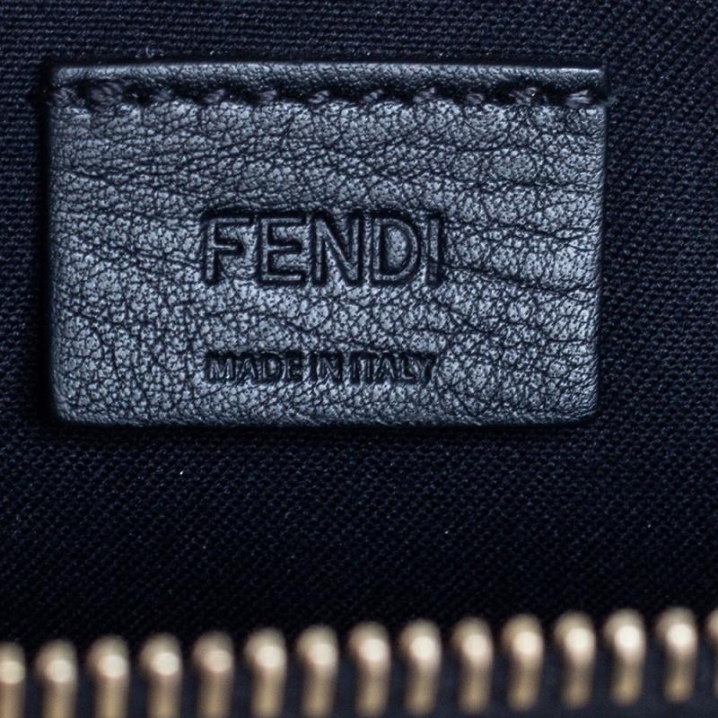 Fendi Monster-Clutch aus schwarzem/gelbem Leder 2