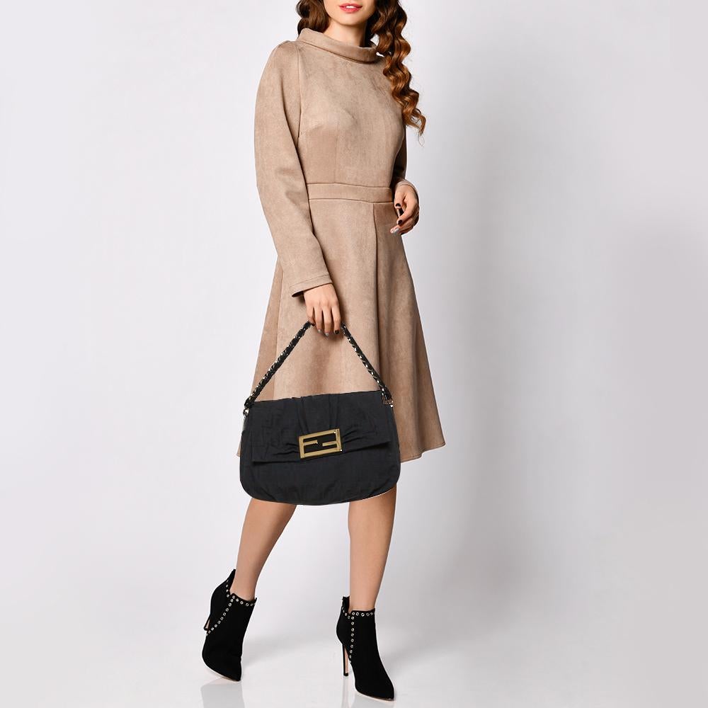 Fendi Black Zucca Canvas and Patent Leather Mia Flap Shoulder Bag In Fair Condition In Dubai, Al Qouz 2