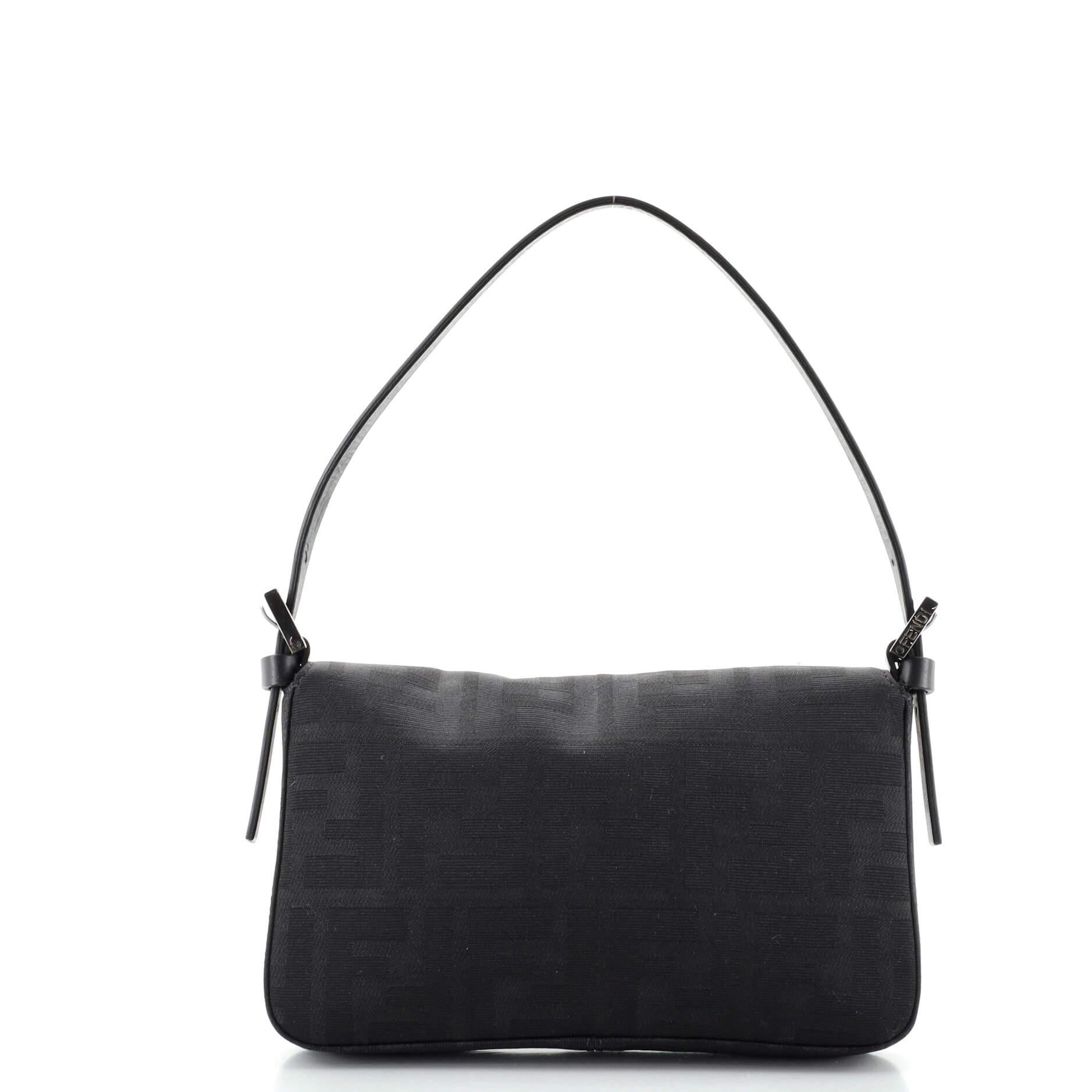 Fendi Zucca Mini Baguette Umhängetasche aus Segeltuch in Schwarz


68090MSC