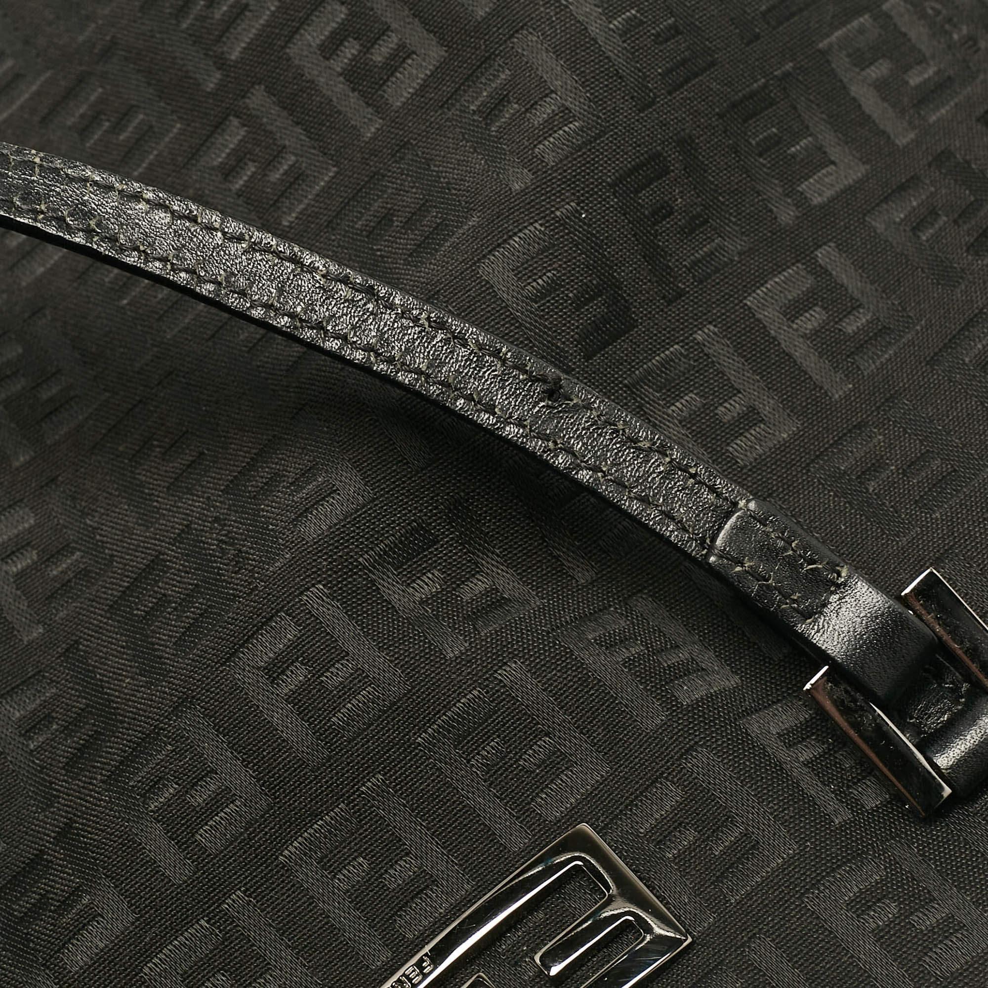 Fourre-tout en cuir et tissu Zucchino noir de Fendi en vente 1