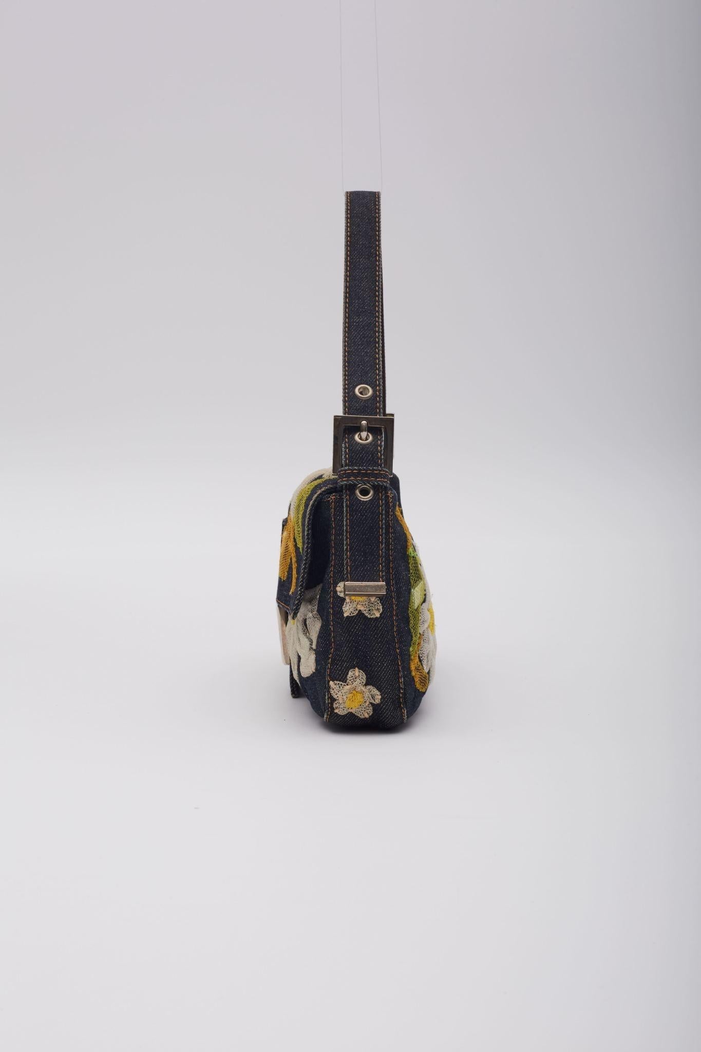Fendi Blue Denim Flower Applique Baguette Bag In Good Condition In Montreal, Quebec