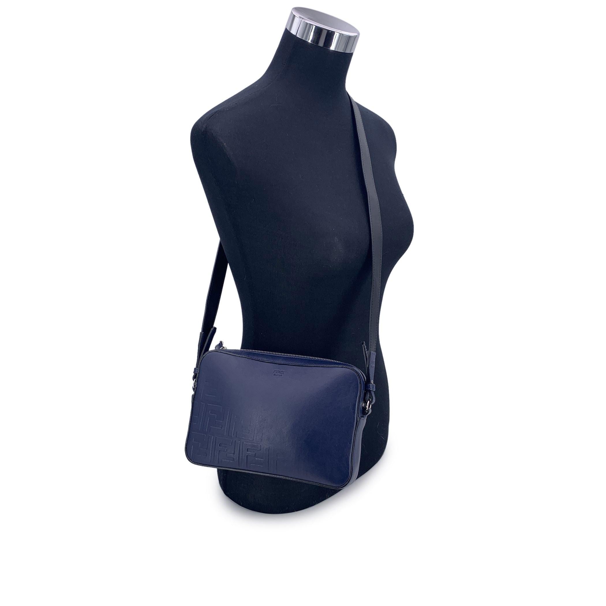 This beautiful Bag will come with a Certificate of Authenticity provided by Entrupy. The certificate will be provided at no further cost Step into the timeless elegance of Italian craftsmanship with this Forever Fendi Fade Camera Bag, a true tribute