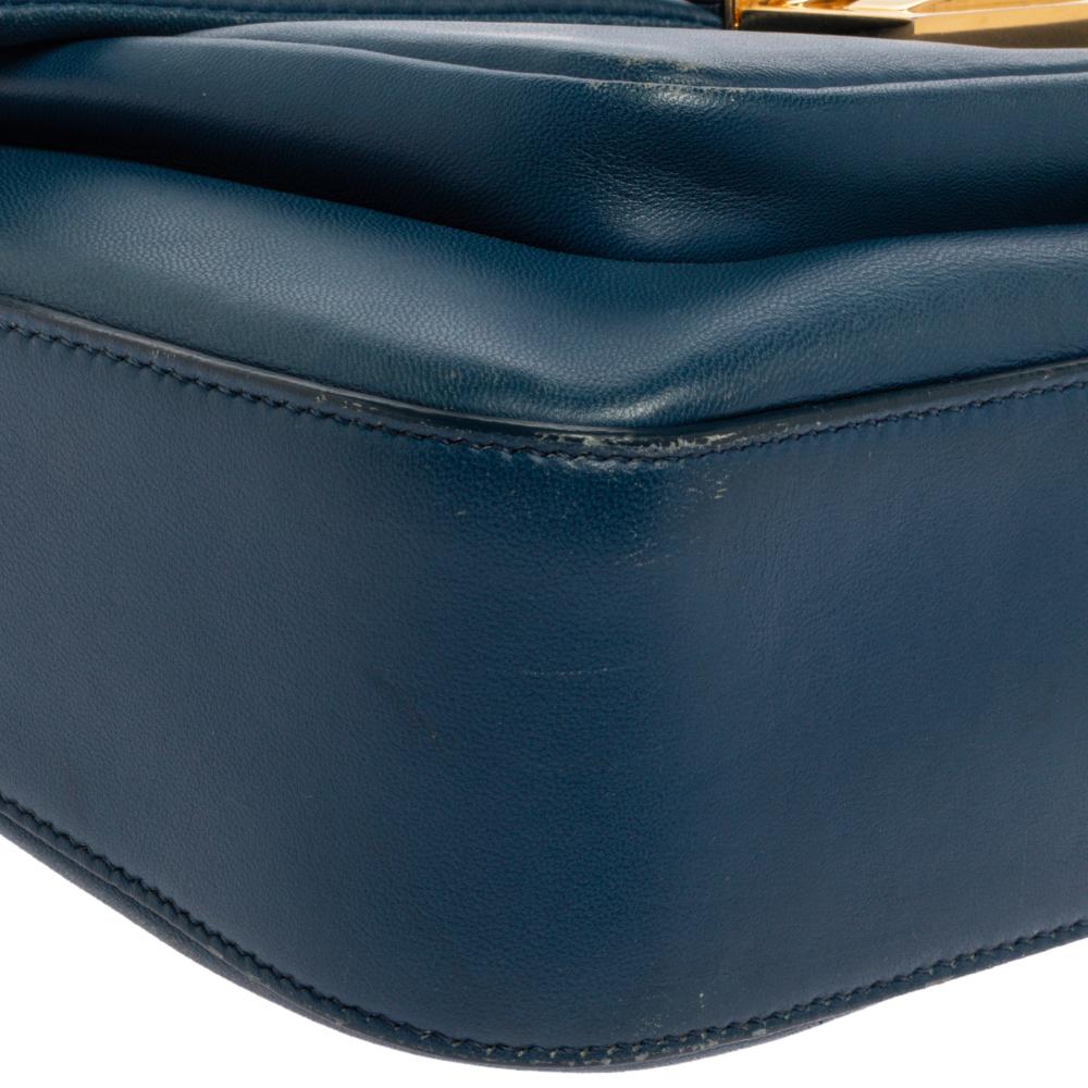 Fendi Blue Leather Be Baguette Shoulder Bag In Good Condition In Dubai, Al Qouz 2