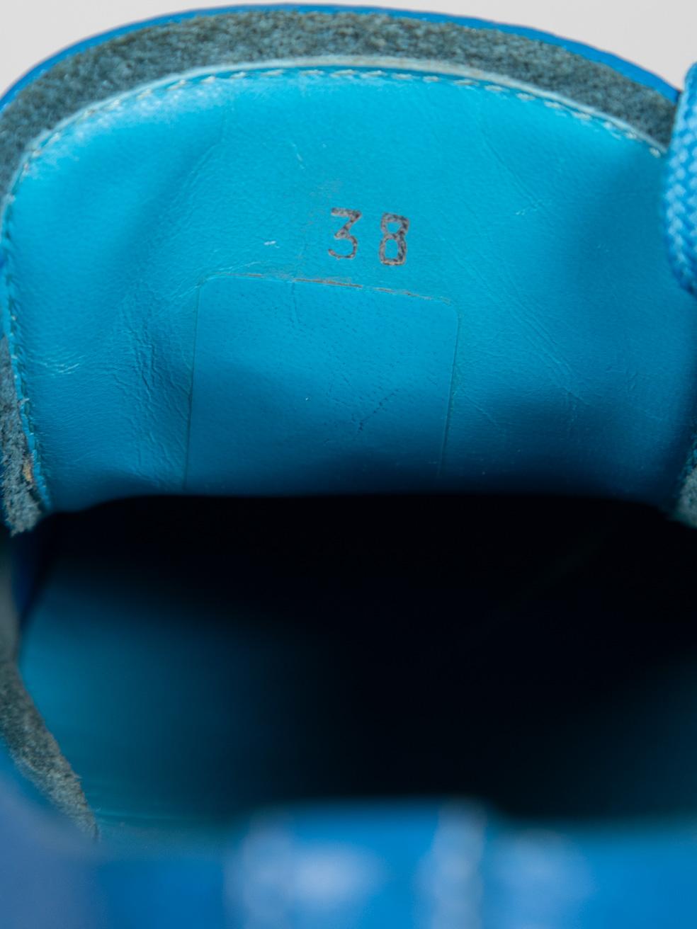 Fendi Domino-Turnschuhe aus blauem Leder Größe IT 38 im Angebot 1