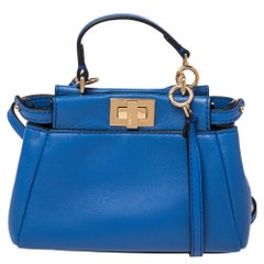 Fendi Sac Crossbody Micro Peekaboo en cuir bleu