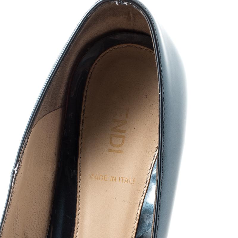 Fendi Blue Patent Leather Logo Heel Platform Pumps Size 36 In Good Condition In Dubai, Al Qouz 2