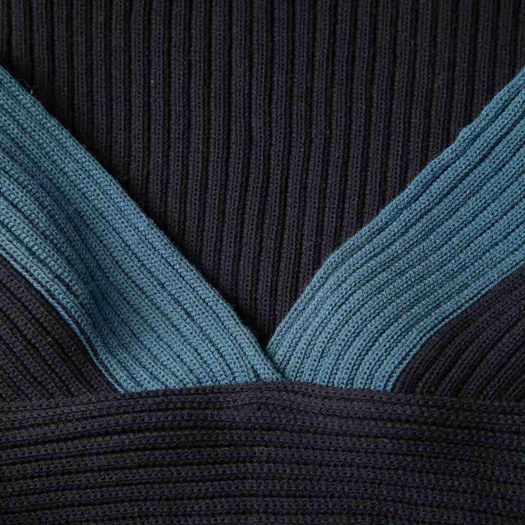 Fendi Blue Ribbed Knit Midi Dress Size S In Good Condition For Sale In London, GB