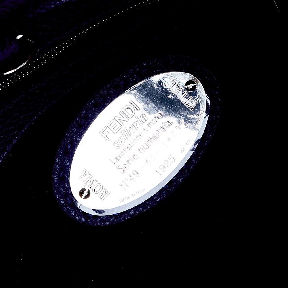 Fendi Blue Selleria Leather and Suede Small Scalloped Anna Bucket Bag In Good Condition In Dubai, Al Qouz 2