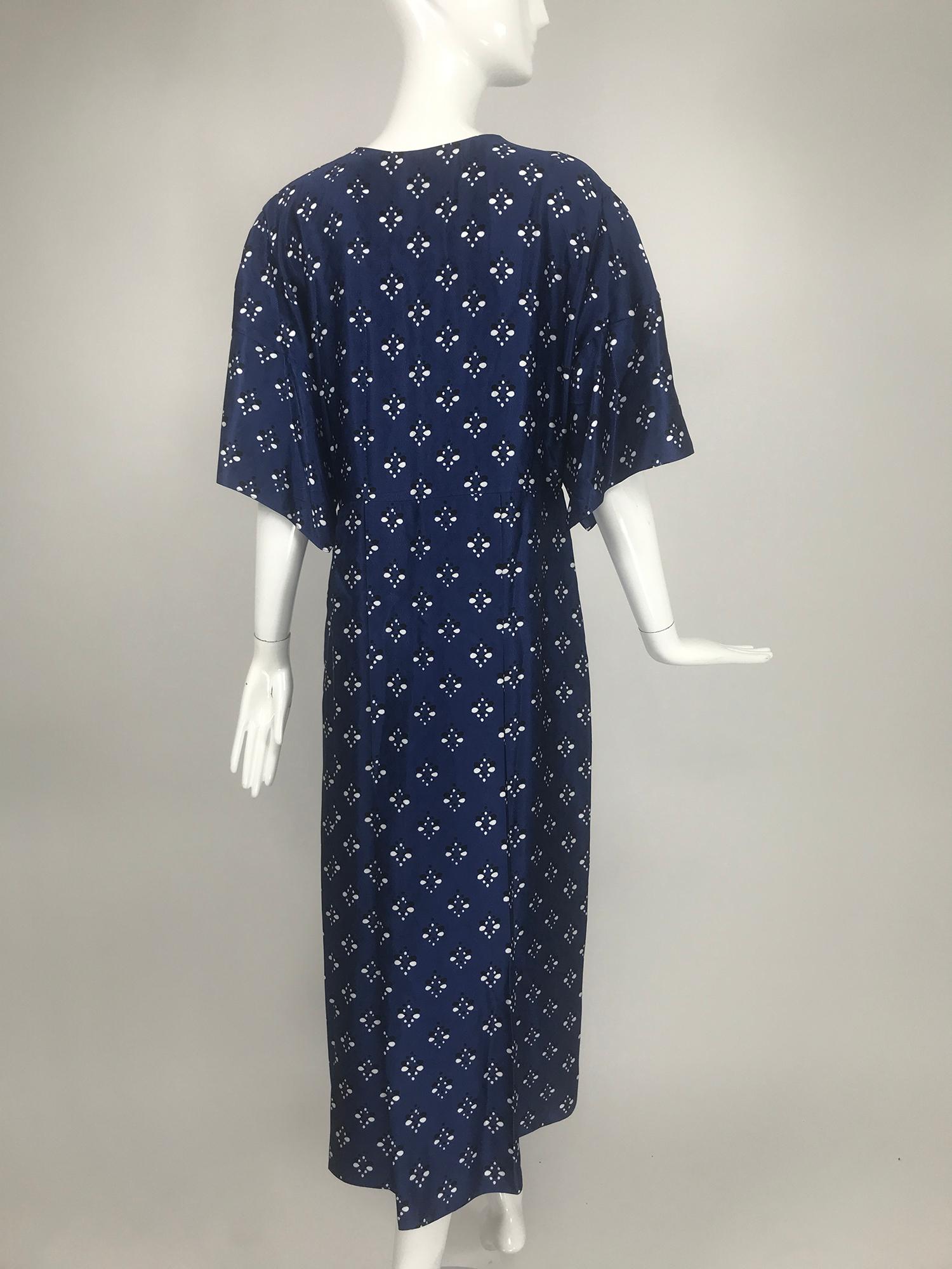 Fendi Blue & White Silk Wrap Effect Handkerchief Sleeve Loose Fit Pleated Dress In Excellent Condition In West Palm Beach, FL