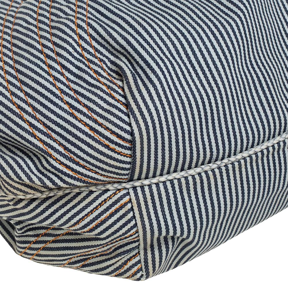 Fendi Tote Spy de tela a rayas azul/blanco y ribete de piel 5