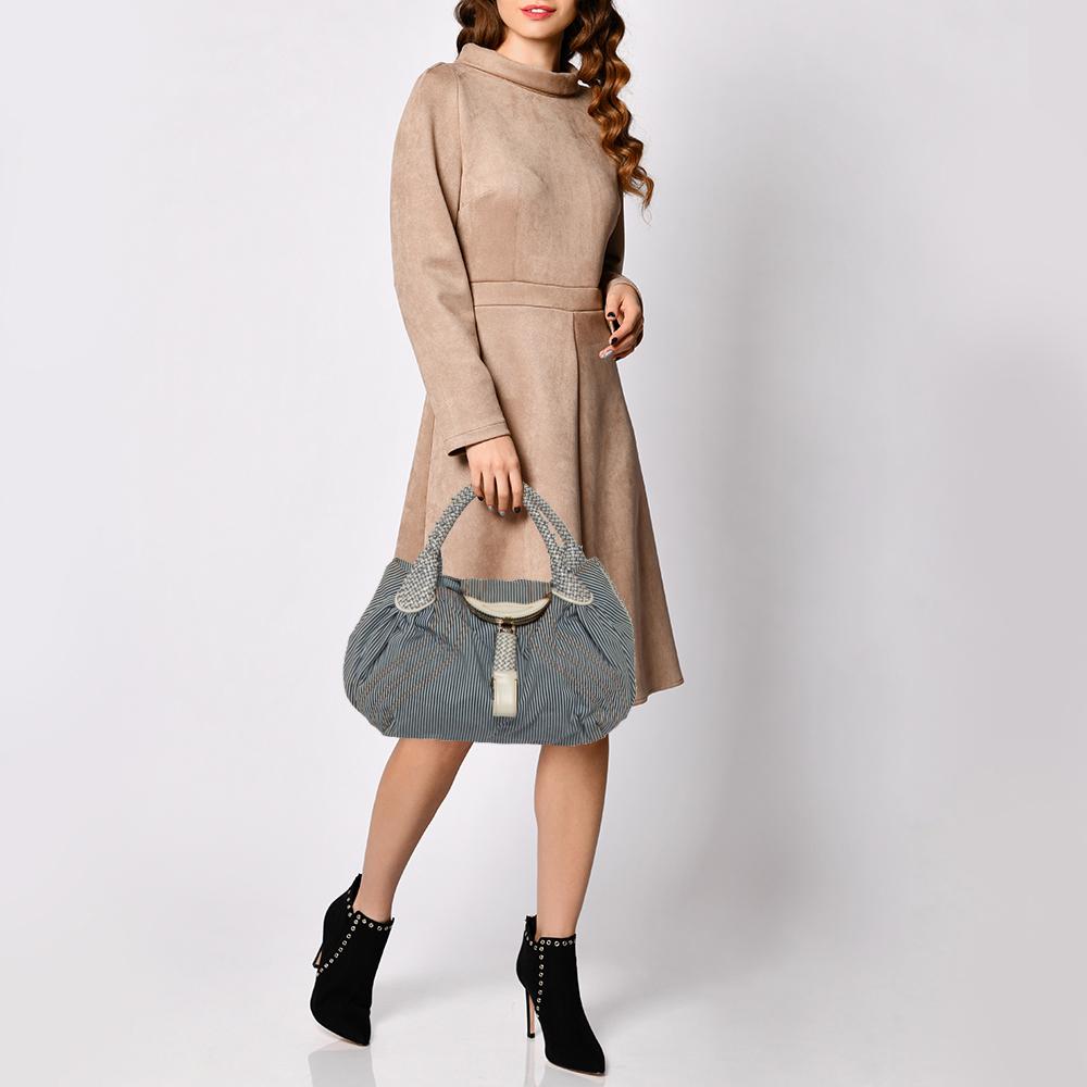 Fendi Tote Spy de tela a rayas azul/blanco y ribete de piel Gris