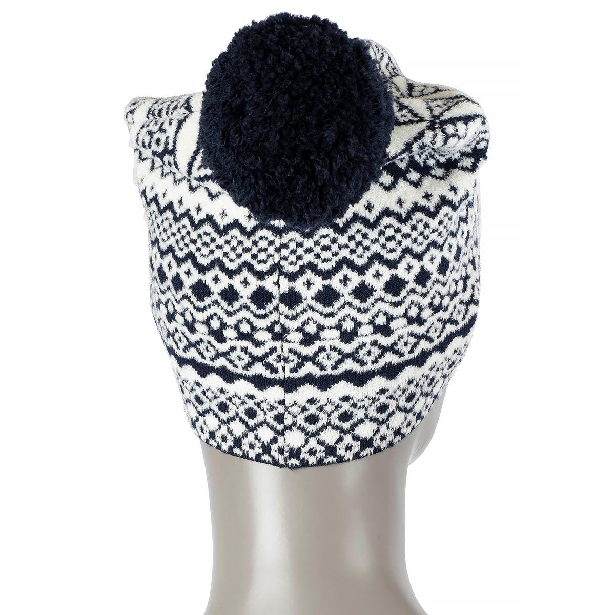 FENDI blue & white wool blend HERITAGE POMPOM Beanie Knit Hat One Size In Excellent Condition For Sale In Zürich, CH