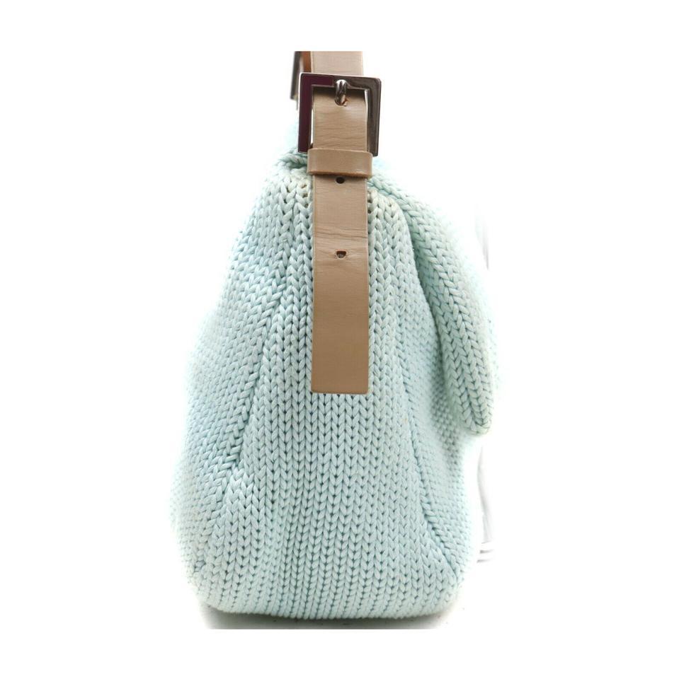 Fendi - Sac à rabat baguette Mama Forever en tricot tissé bleu 863223 en vente 7