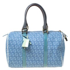 FENDI Baguette Bag in Smooth Electric Blue Leather For Sale at 1stdibs