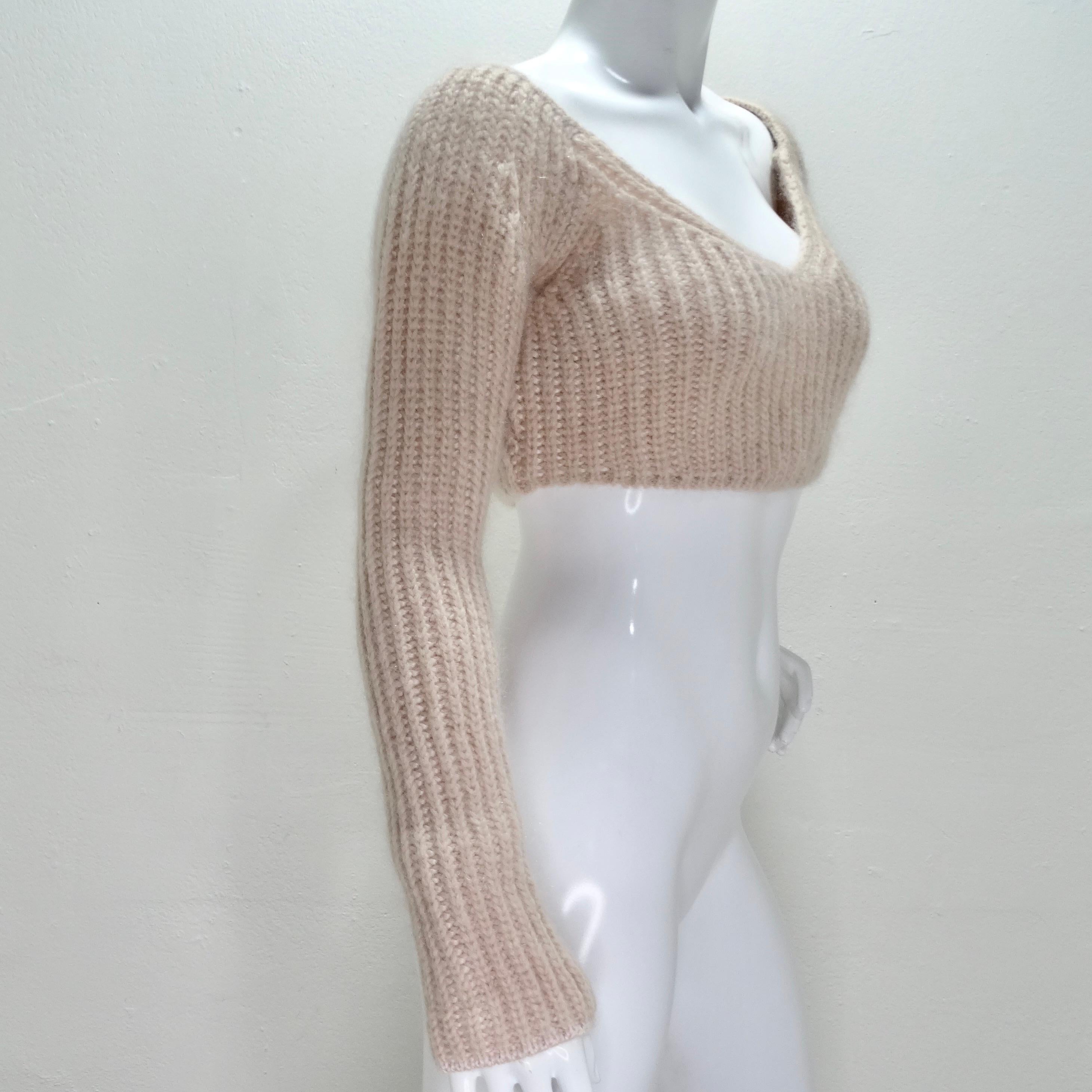 Fendi Blush Pink Cashmere Cropped Sweater In Excellent Condition For Sale In Scottsdale, AZ