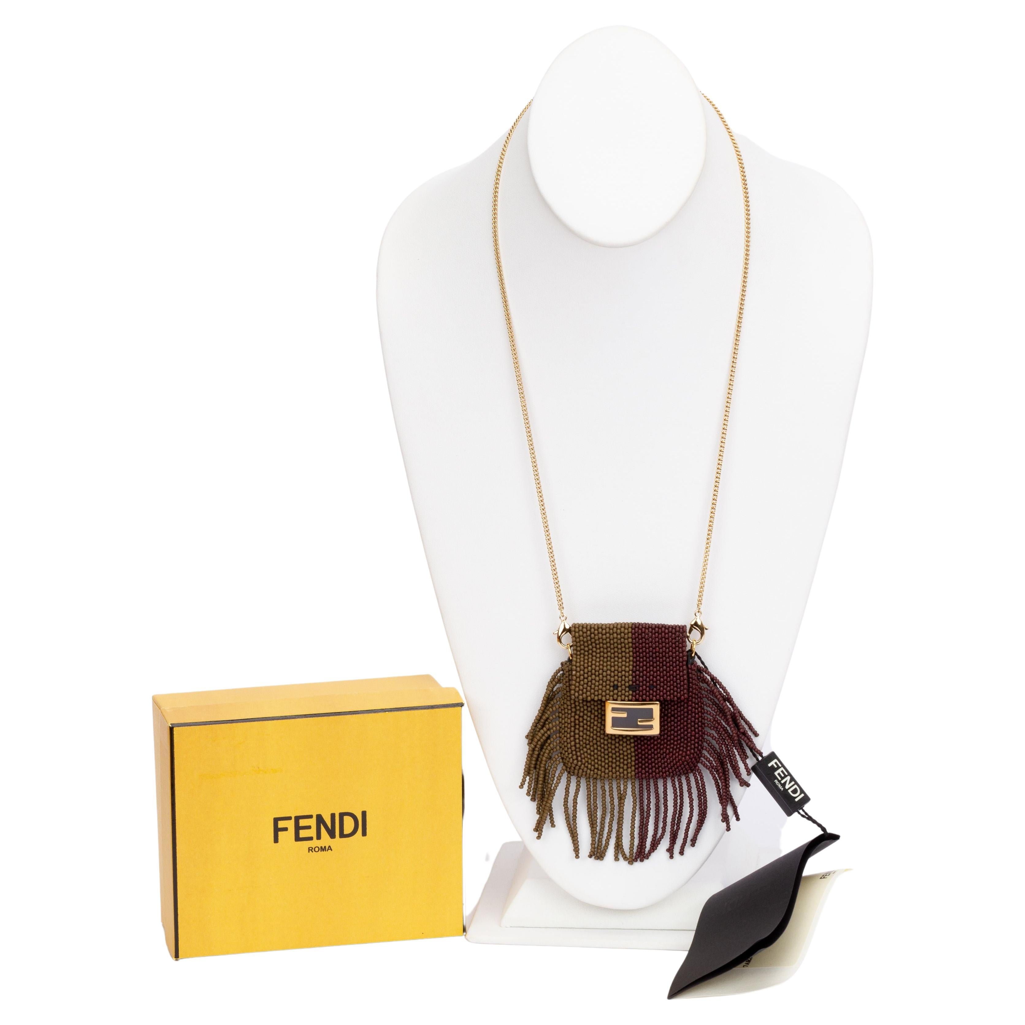 Fendi BNIB Mikro-Perlen Baguette-Braun im Angebot