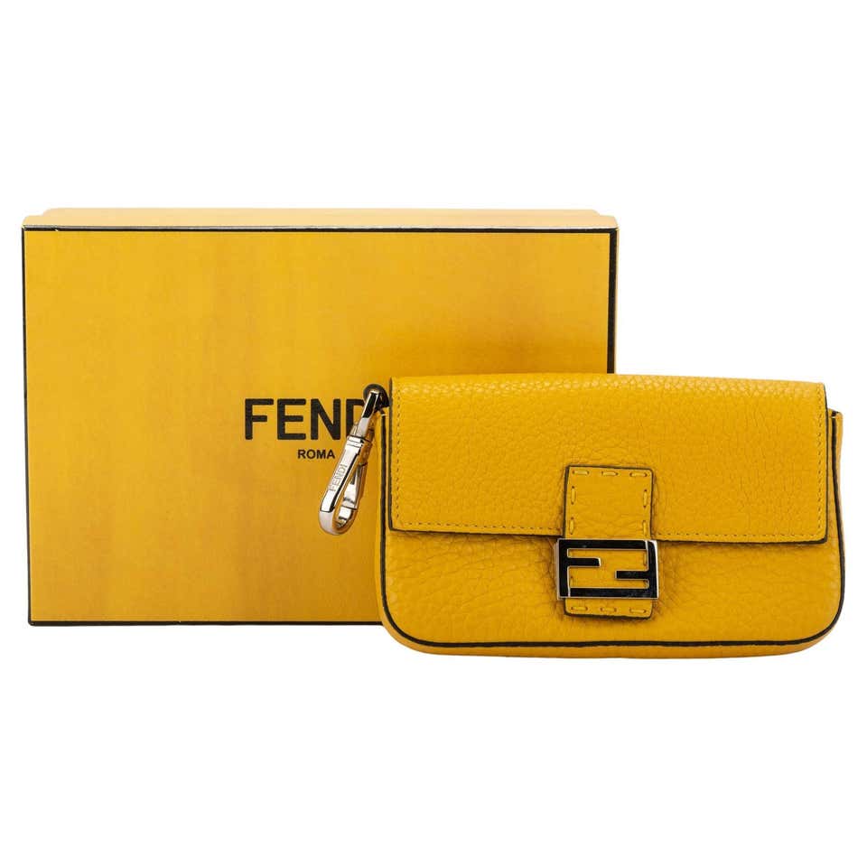 Febdo Fendi Baguette 1997 Re-edition Yellow Psychedelic Print Canvas Shoulder ...