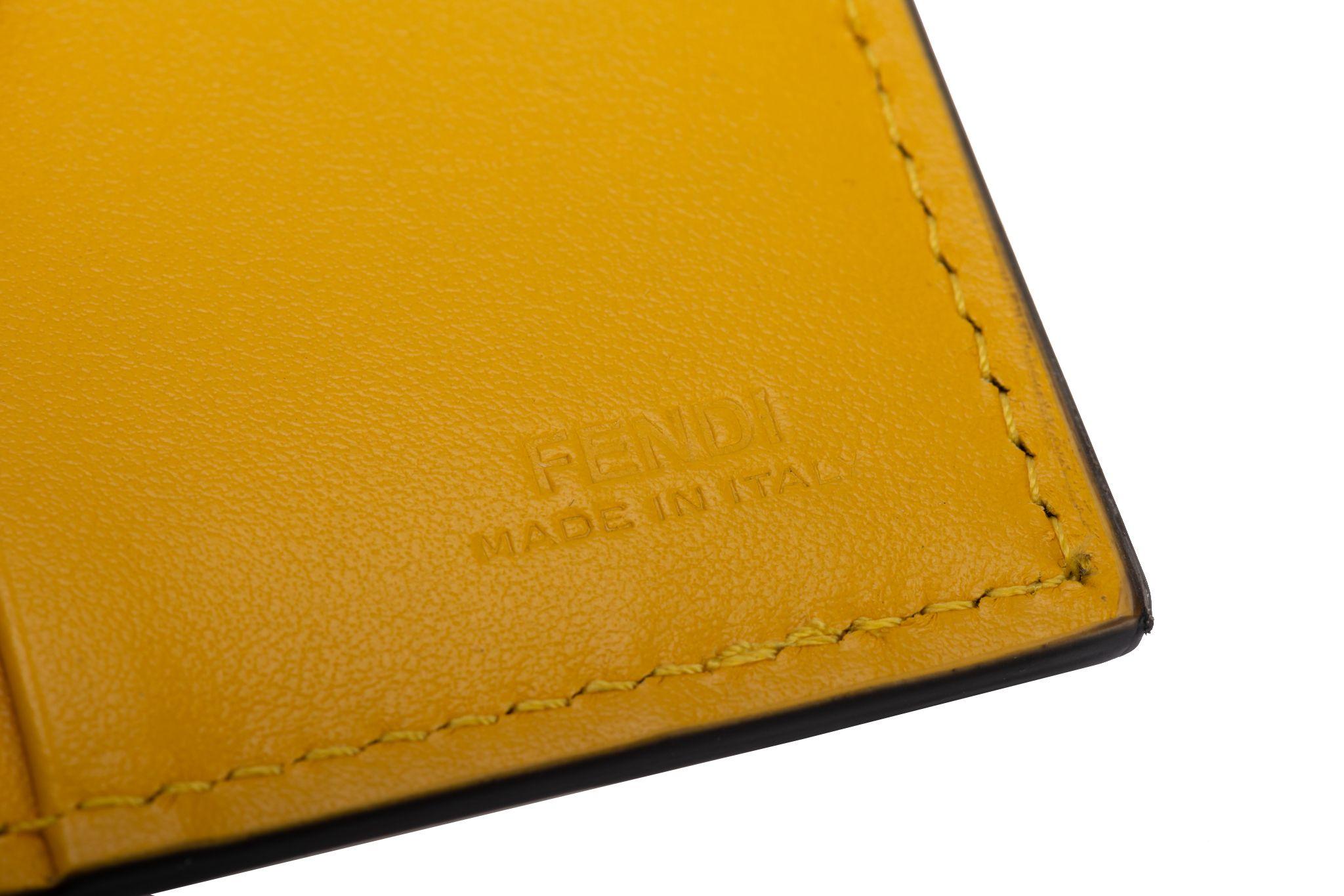 Women's Fendi BNIB Yellow/White Vertigo Wallet For Sale