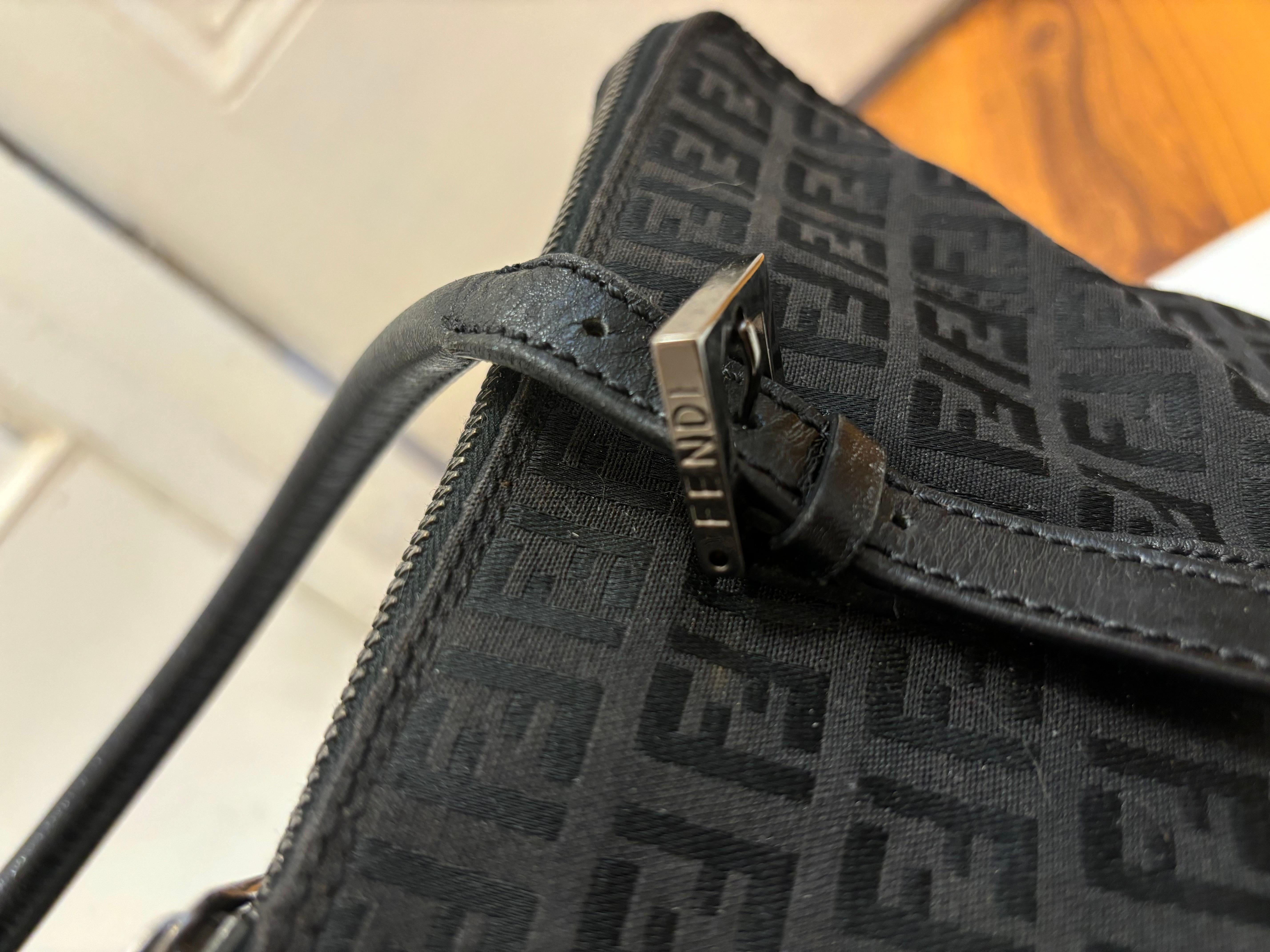 Fendi Borsa Grande Zucchino/Toro/Nero en vente 2