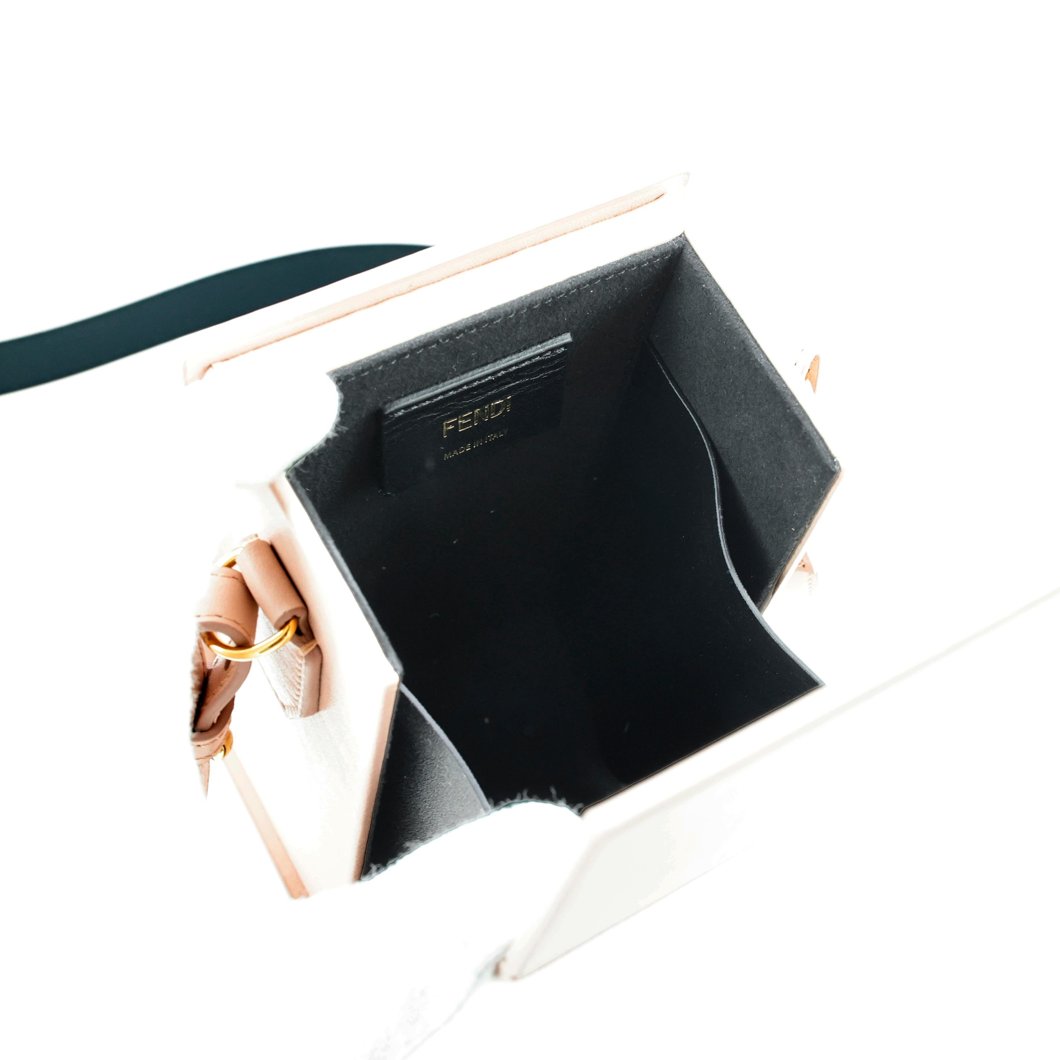 Fendi Box Shape Bag in Leather For Sale 5