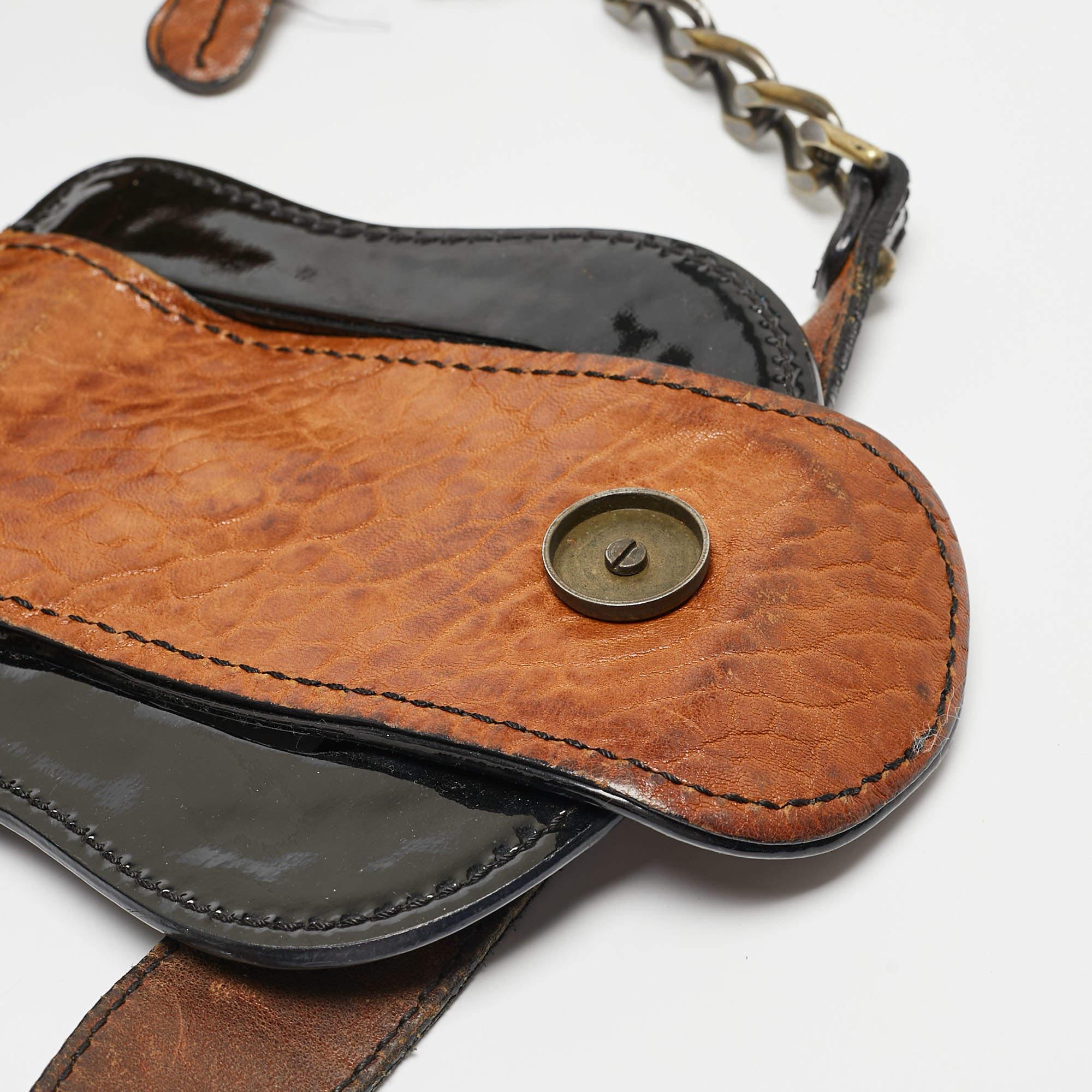 Fendi Brown/Black Patent and Leather B Bis Shoulder Bag For Sale 11