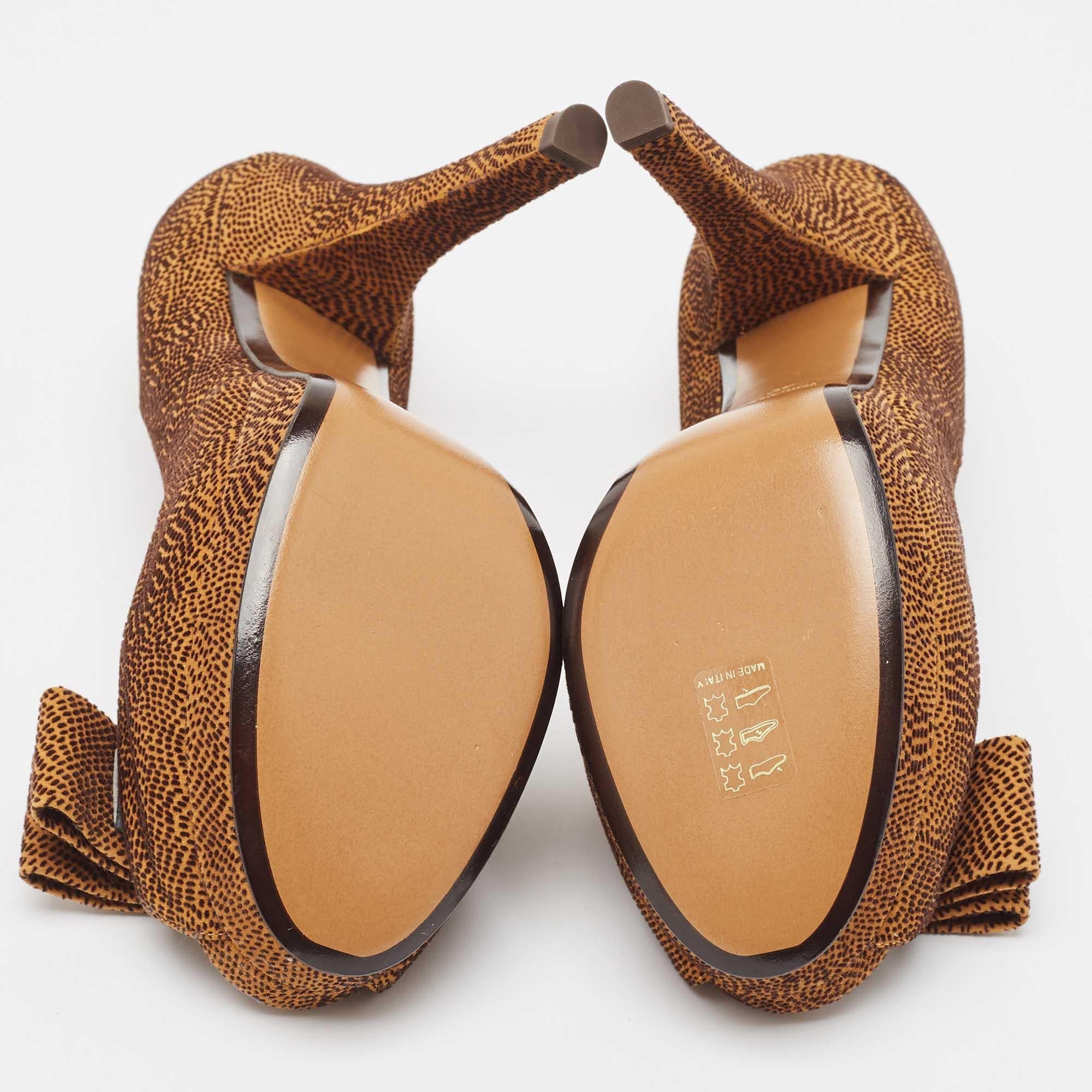 Fendi - Escarpins en daim texturé avec nœud - Brown/Black - Taille 40 en vente 1