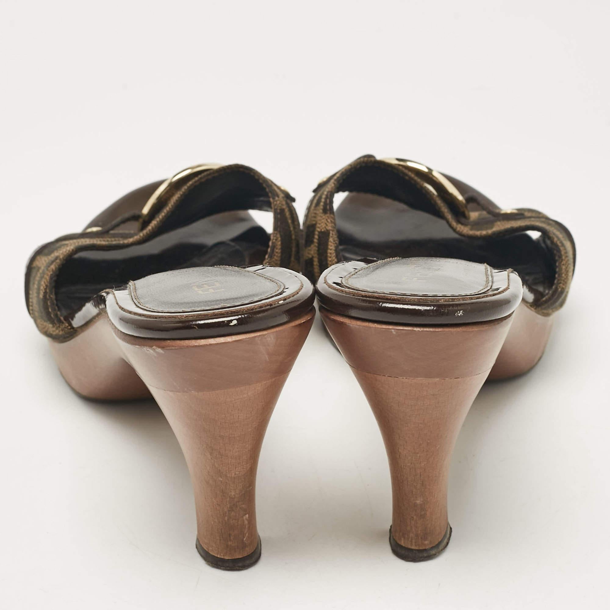 Fendi Brown Canvas and Patent Leather Slide Sandals Size 37.5 1