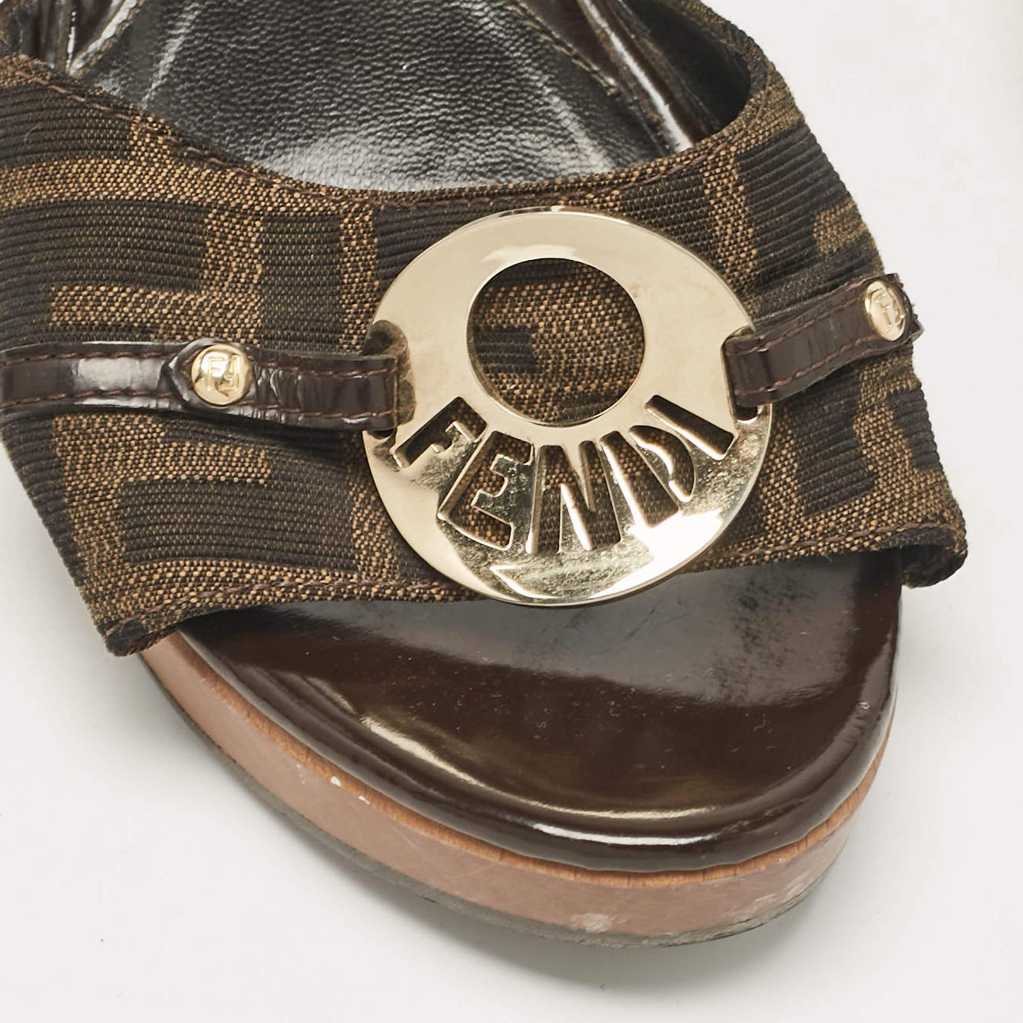 Fendi Brown Canvas and Patent Leather Slide Sandals Size 37.5 3