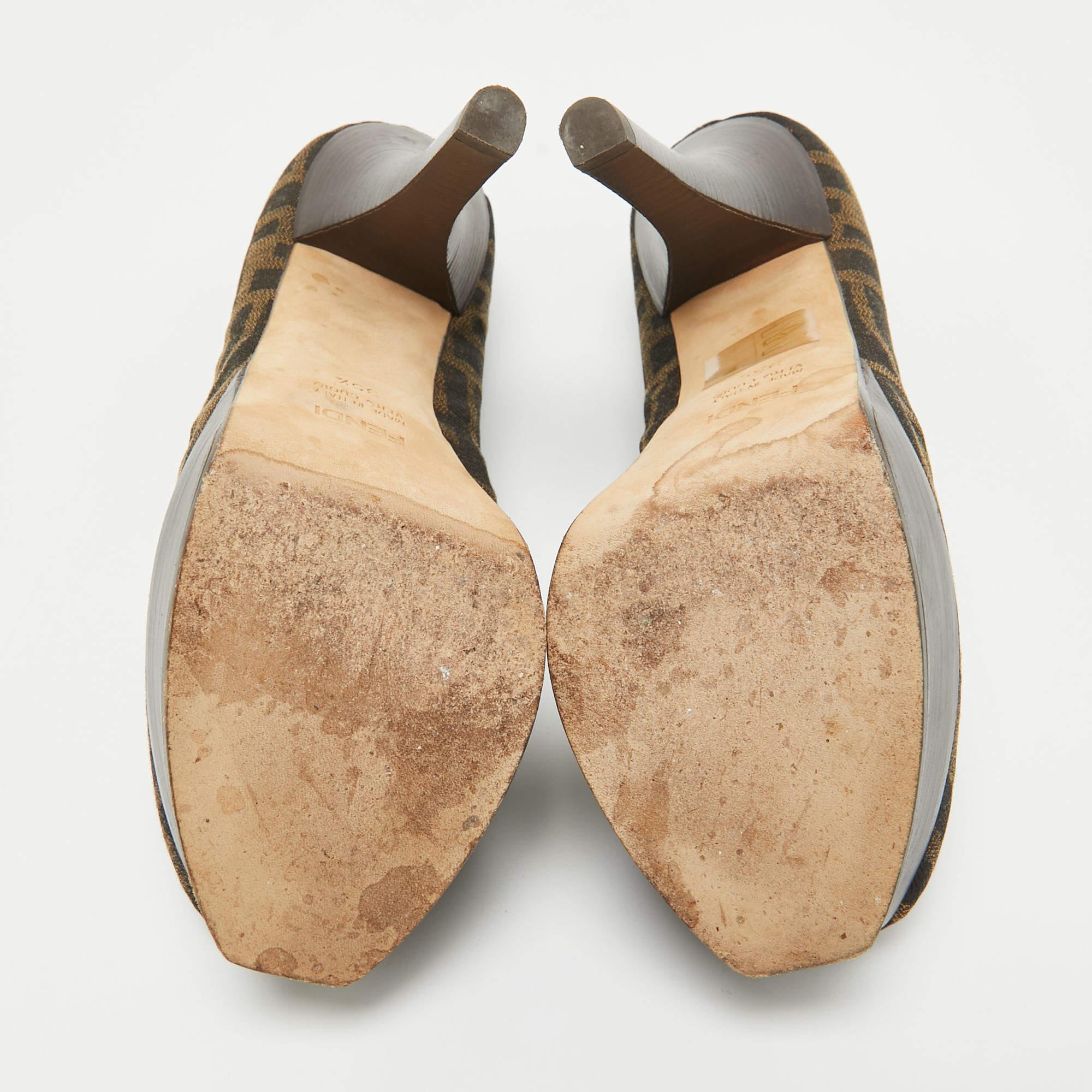 Fendi Chaussures à plateforme en toile Brown Taille 35.5 en vente 1