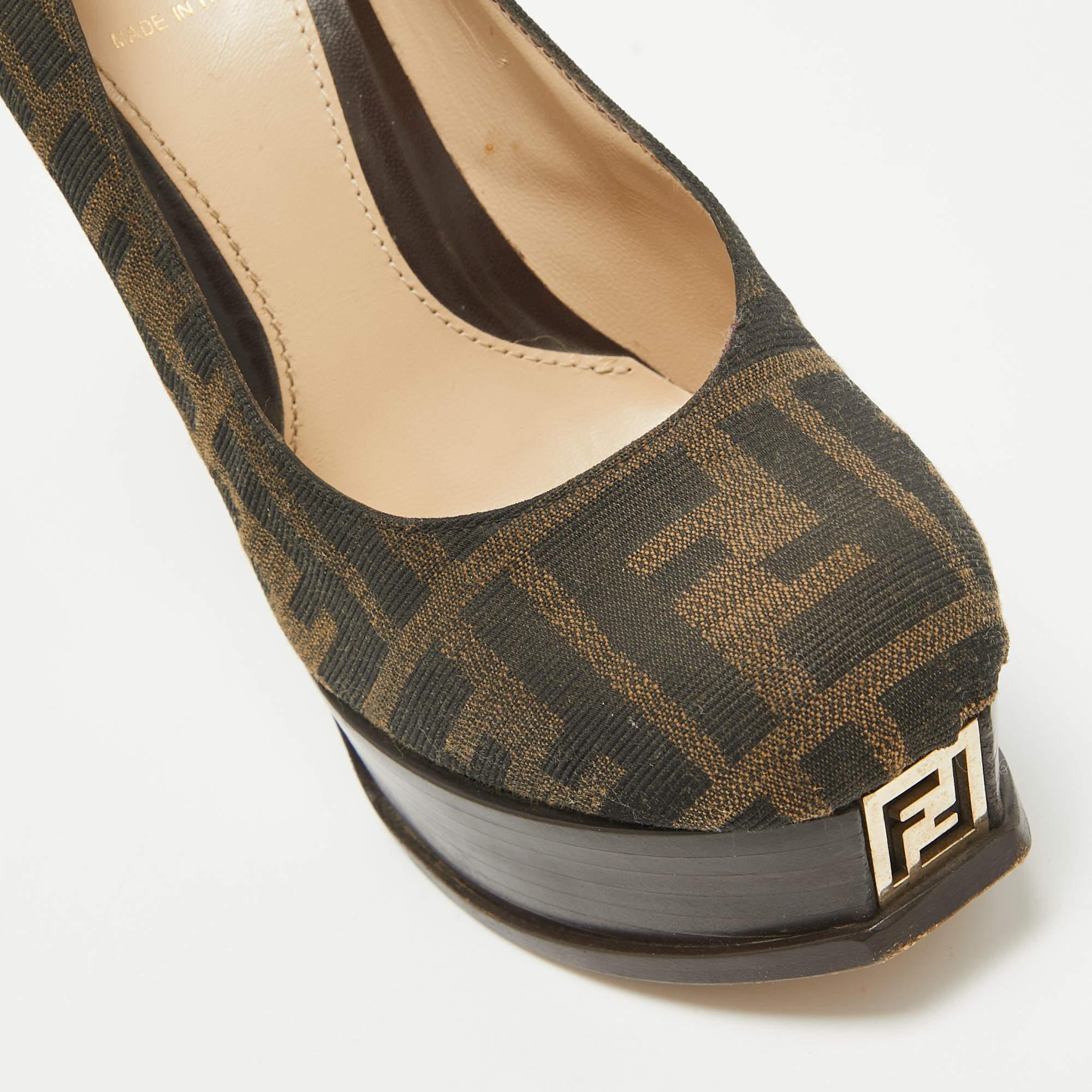 Fendi Chaussures à plateforme en toile Brown Taille 35.5 en vente 2