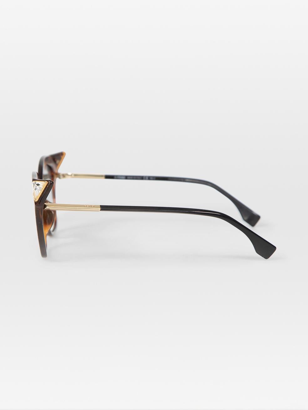 Fendi Lunettes de soleil marron à œil de chat et imprimé FF Bon état - En vente à London, GB
