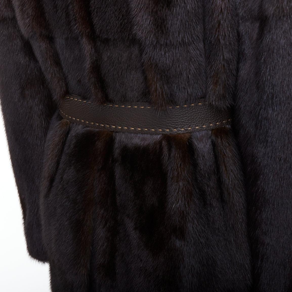 Fendi cappotto marrone in vera pelliccia Selleria doppiopetto con cintura IT48 M in vendita 5