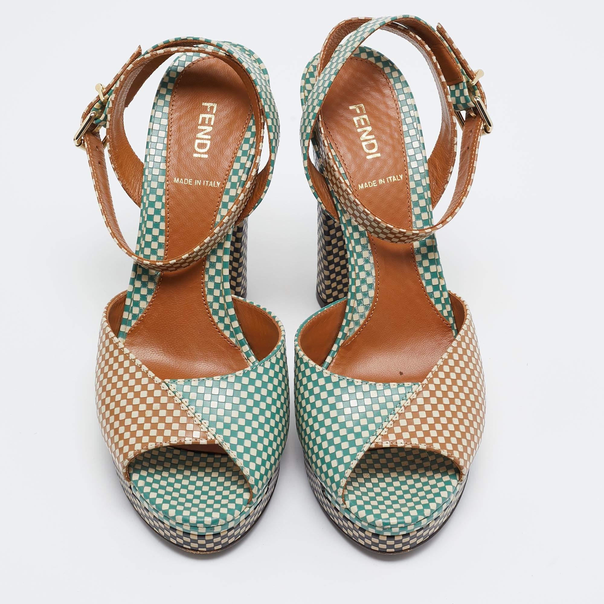 Fendi Brown/Green Checkered Leather Platform Ankle Strap Sandals Size 39 In Good Condition In Dubai, Al Qouz 2