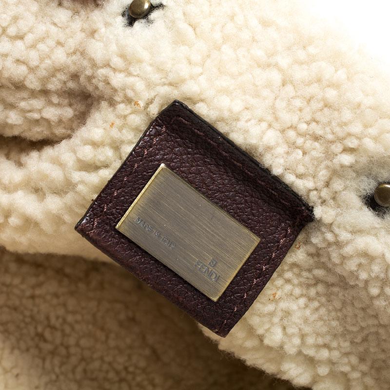 Hobo di Fendi in pelle marrone e montone scamosciato 4