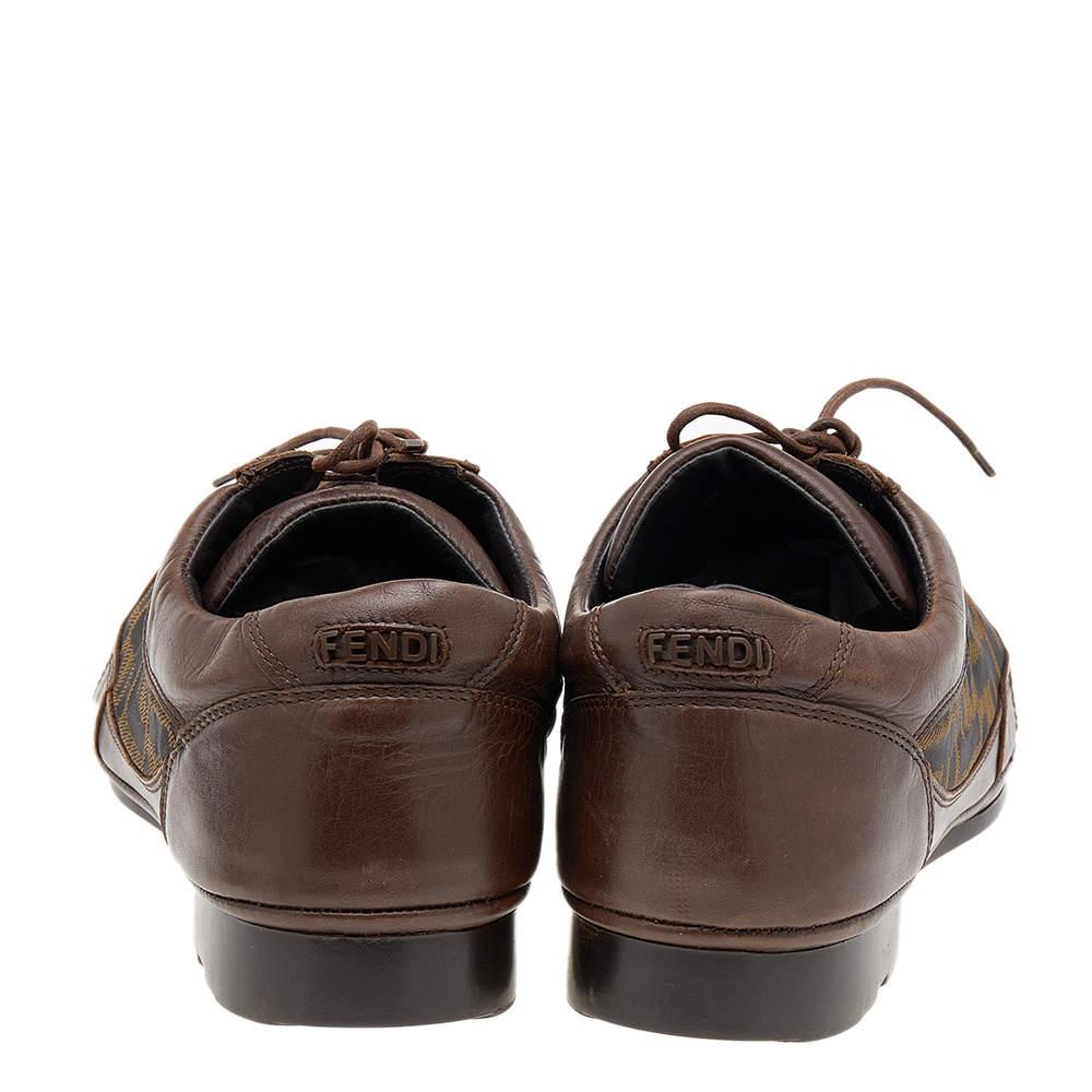 Fendi Brown Leather And Zucca Canvas Low Top Sneakers Size 42.5 In Fair Condition For Sale In Dubai, Al Qouz 2