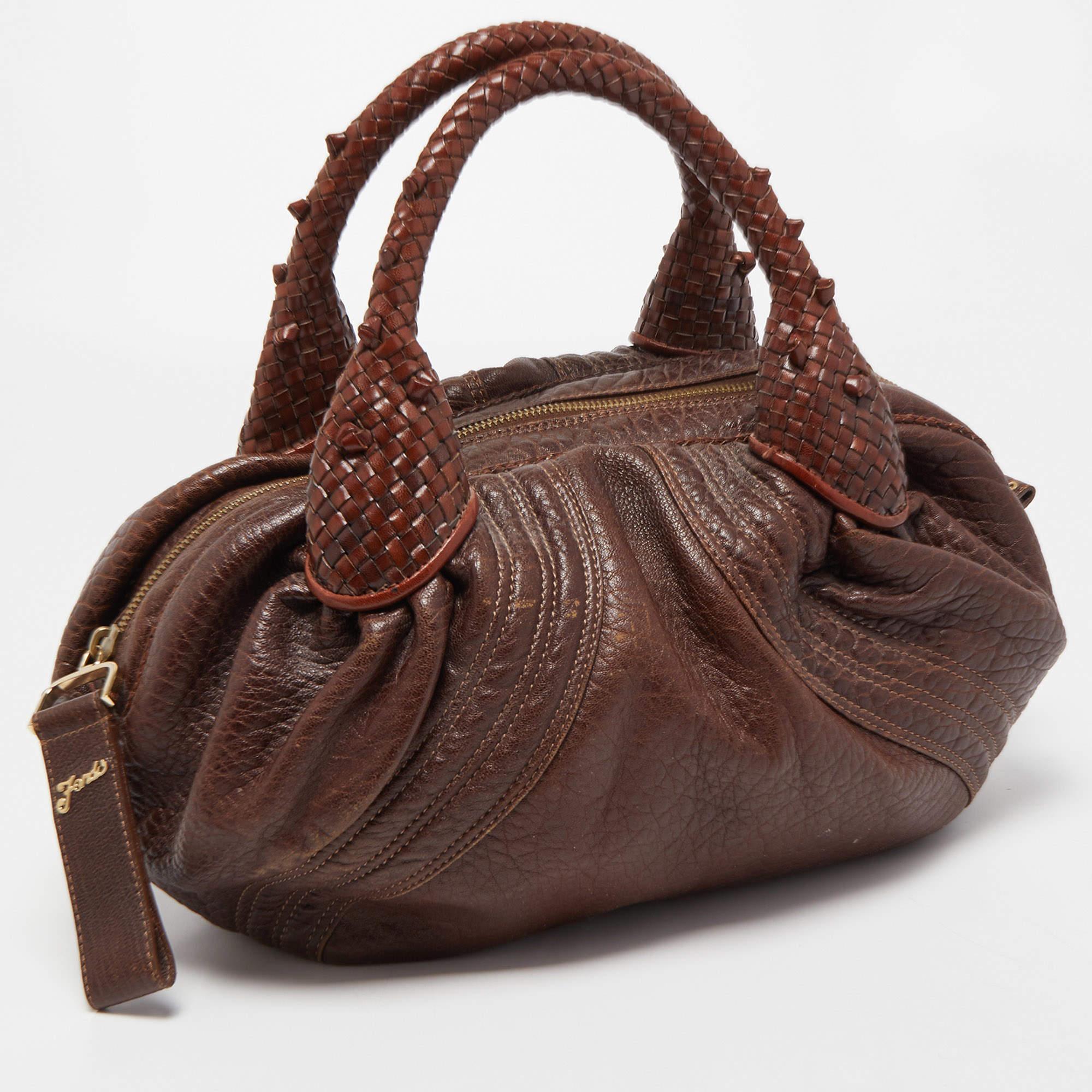 Fendi Brown Leather Baby Spy Bag In Good Condition In Dubai, Al Qouz 2
