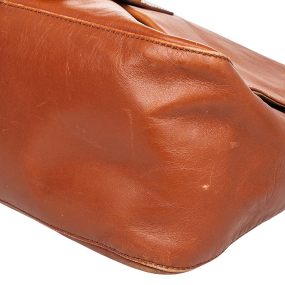 Fendi Brown Leather Big Mama Shoulder Bag In Good Condition In Dubai, Al Qouz 2