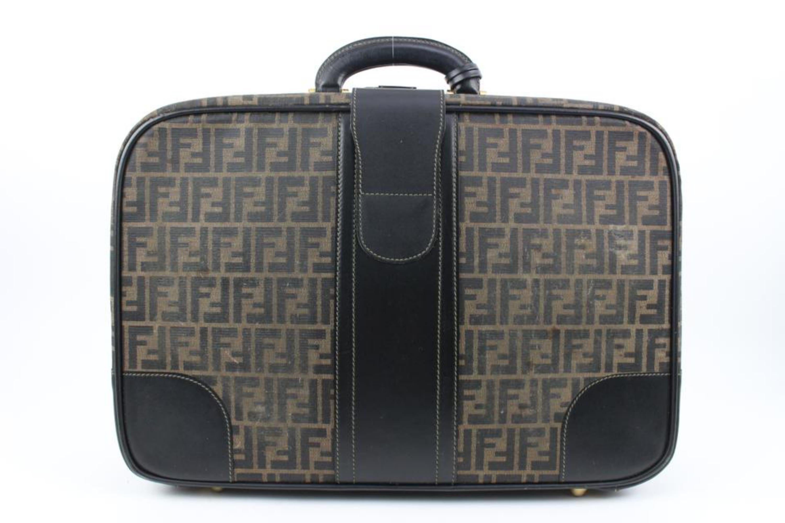 Fendi Brown Monogram FF Zucca Trunk Luggage Suitcase 119f10 In Good Condition For Sale In Dix hills, NY