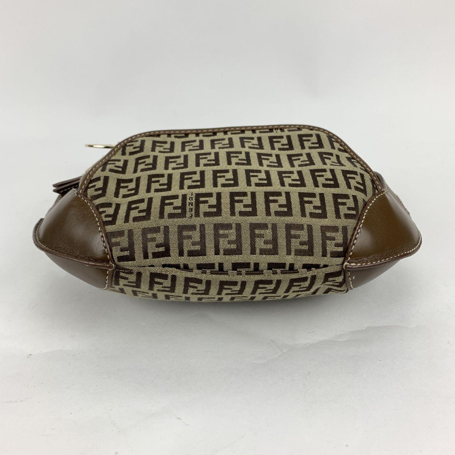 Fendi Brown Monogram Zucchino Canvas Hobo Shoulder Bag In Excellent Condition In Rome, Rome