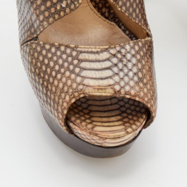 Fendi Sandalias Slingback de Plataforma de Piel Marrón con Pitón en Relieve Talla 38 en venta 1