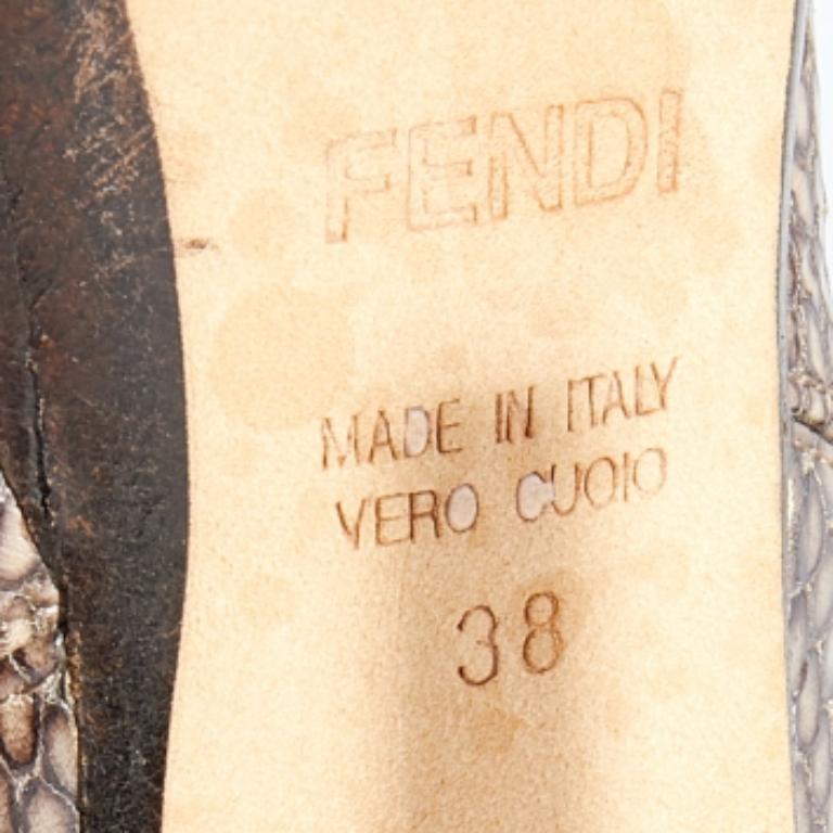 Fendi Sandalias Slingback de Plataforma de Piel Marrón con Pitón en Relieve Talla 38 en venta 4