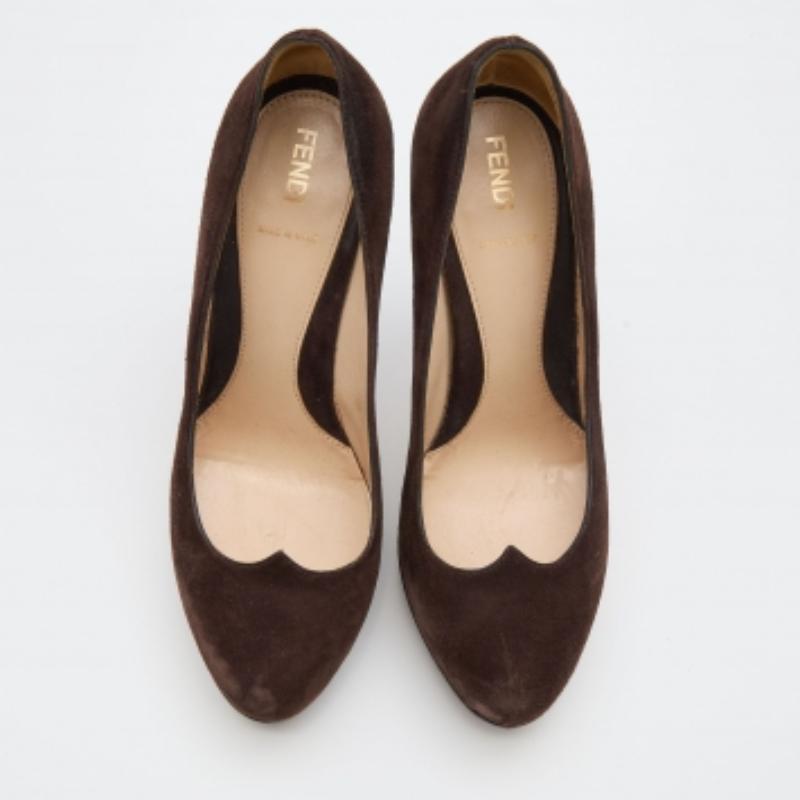 Fendi Chaussures en daim Brown Taille 38.5 en vente 1