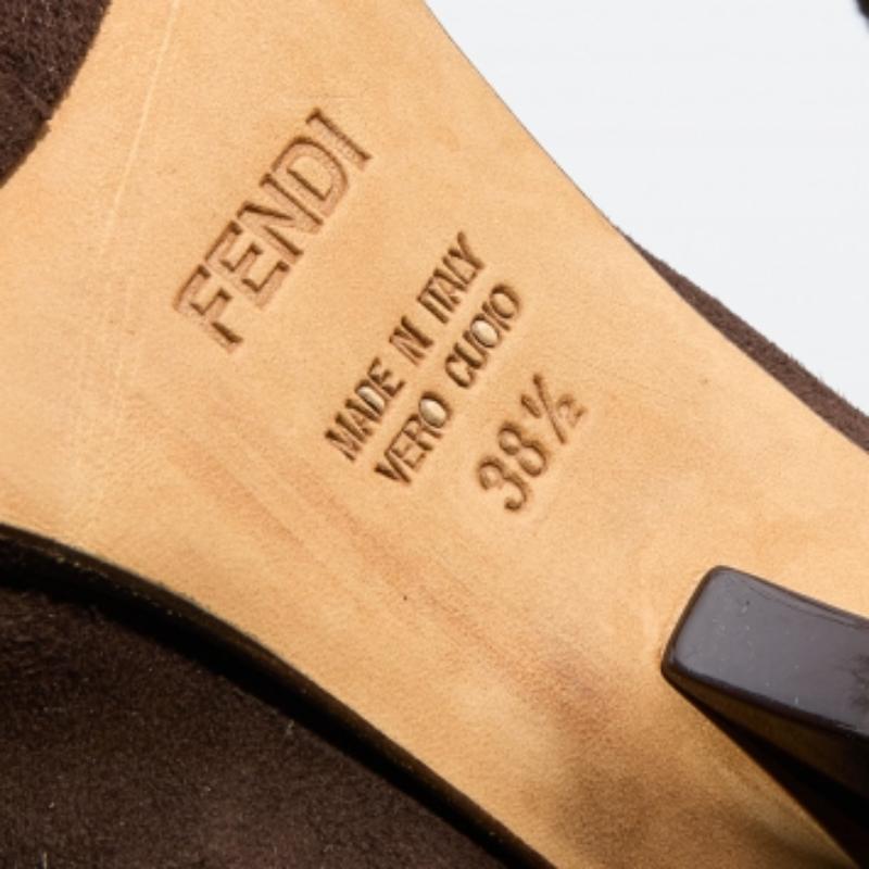 Fendi Chaussures en daim Brown Taille 38.5 en vente 2